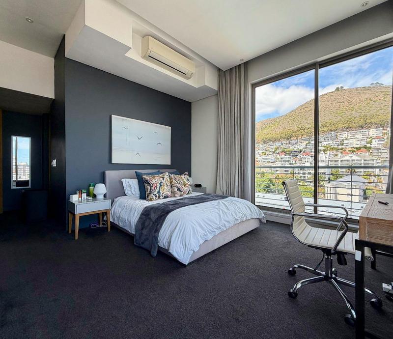 3 Bedroom Property for Sale in Green Point Western Cape